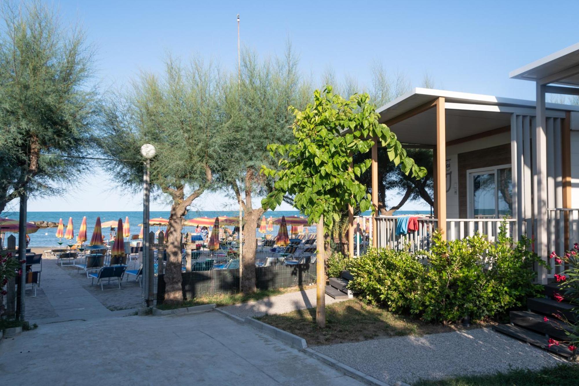 Camping Led Zeppelin Cupra Marittima