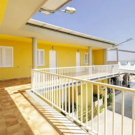 Hotel Camping Led Zeppelin Cupra Marittima Exterior foto